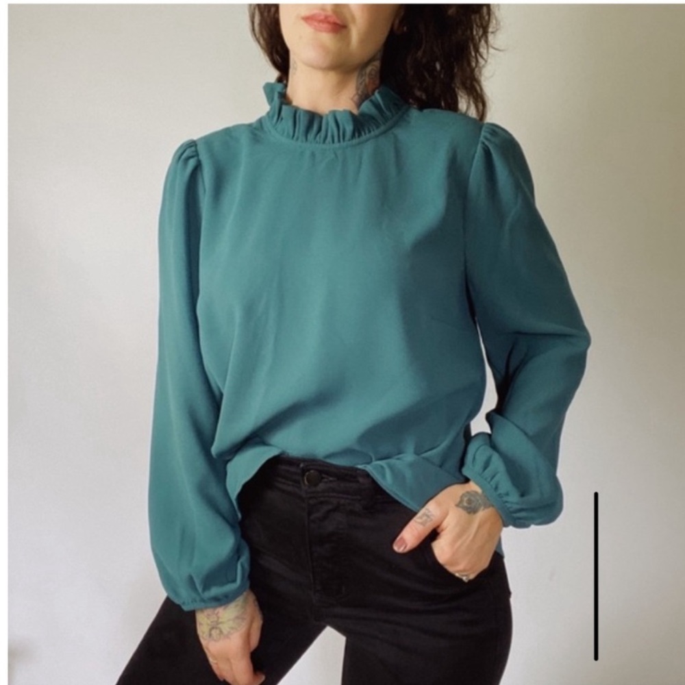 J CREW Long Sleeve Ruffle Neck Top